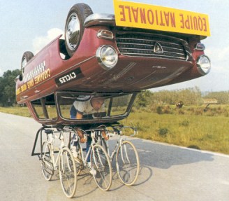 around.jpg (31262 Byte)